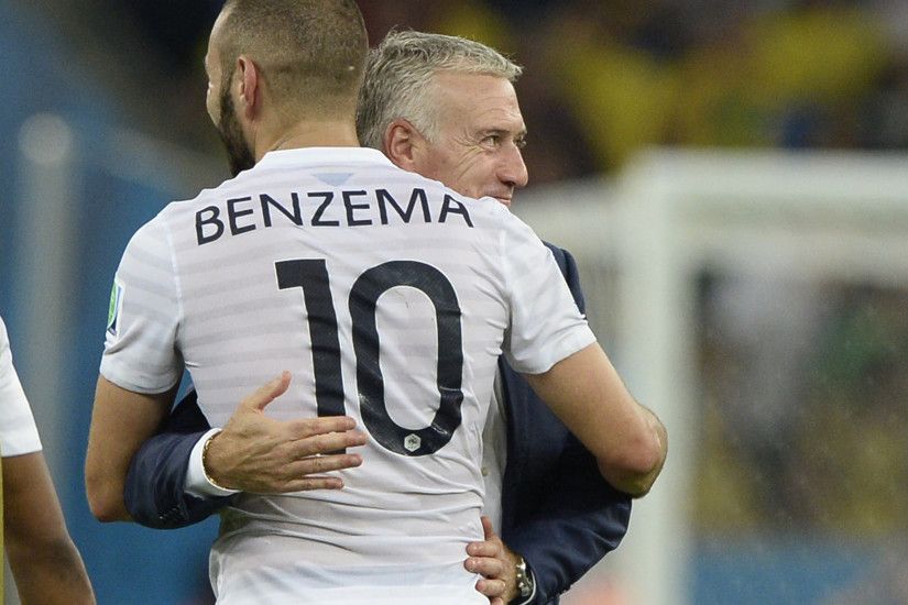 Euro 2016: Karim Benzema accuses France coach Didier Deschamps of 'bowing  to racist pressure' | The Independent