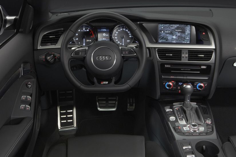 Audi RS5 Interior Wallpaper
