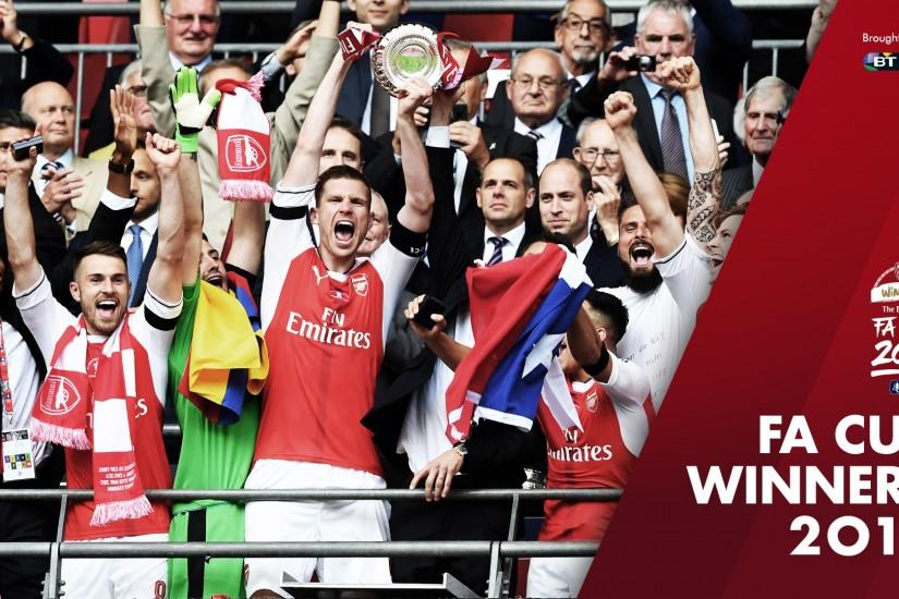 FA Cup Winners 2017 - Trophy lift