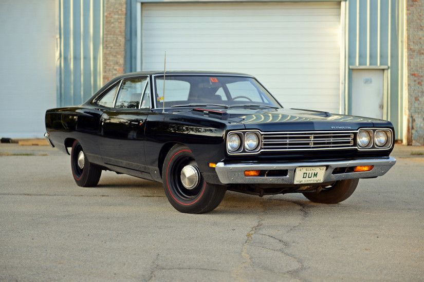 Images of Plymouth Road Runner | 2048x1360
