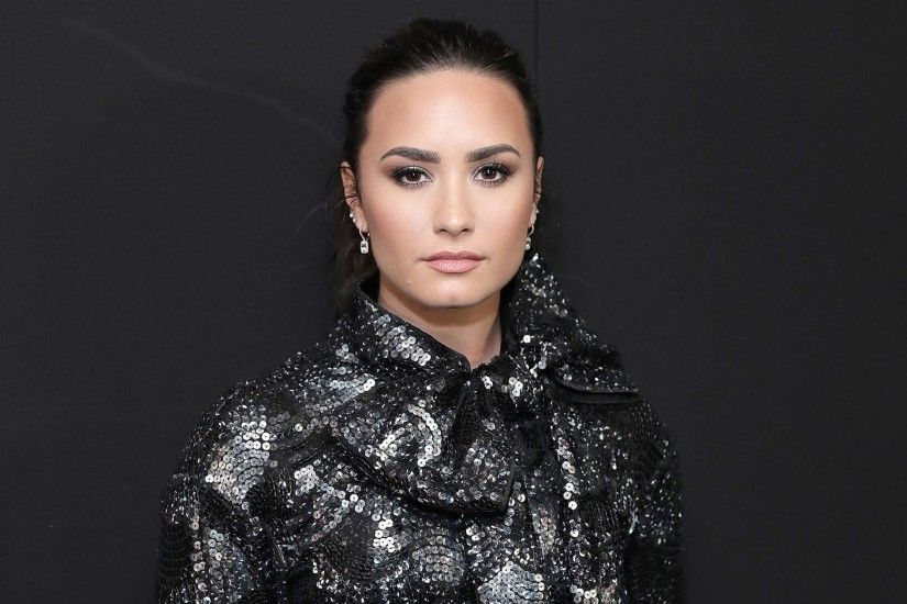 Demi Lovato To Take A Break From “Music And The Spotlight” In 2017