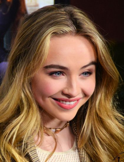 Sabrina Carpenter: See the Girl Meets World Star Wear a Cool Menswear  Outfit in Her