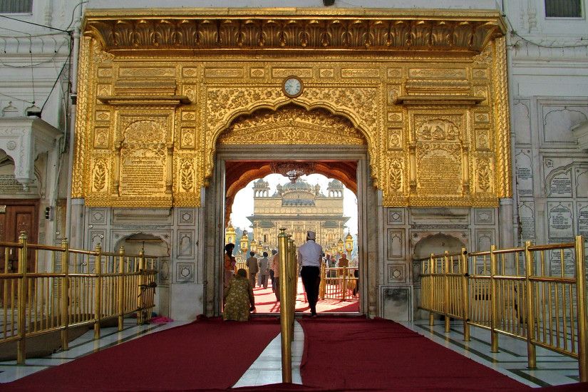 Things to remember while entering the Golden Temple: The entrance of Golden  temple