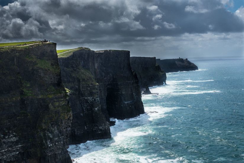 The Cliffs of Moher, Ireland [OC] [2560x1709] ...