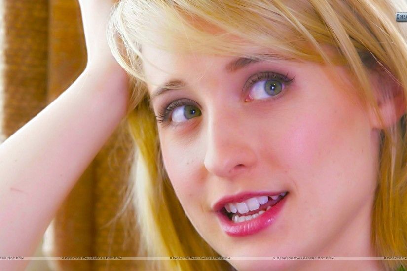 You are viewing wallpaper titled "Allison Mack ...