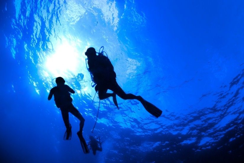Scuba diving diver ocean sea underwater wallpaper | 2400x1600 | 332477 |  WallpaperUP