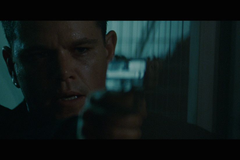 Jason Bourne is wounded but still deadly in The Bourne Ultimatum ...
