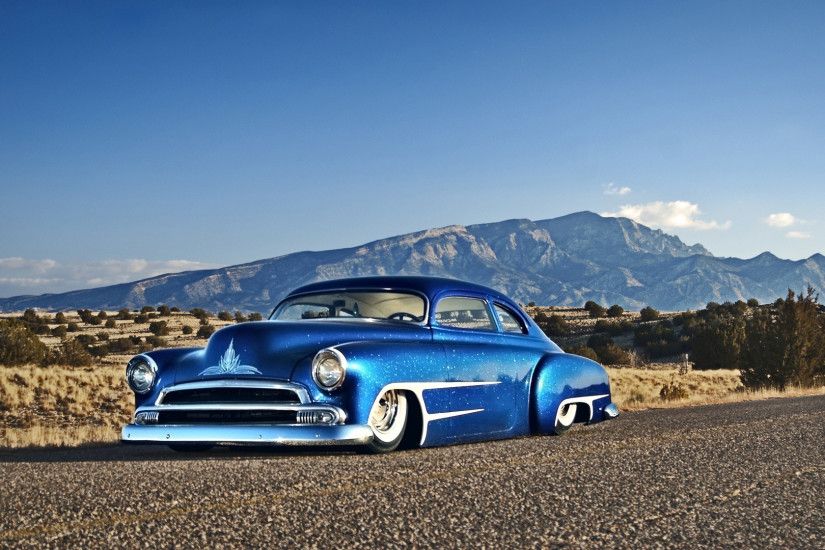 Blue sparkly Chevrolet lowrider wallpaper