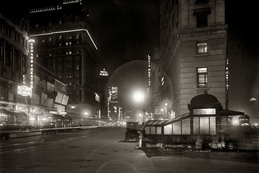 Shorpy Historic Picture Archive :: On Broadway: 1911 high-resolution photo