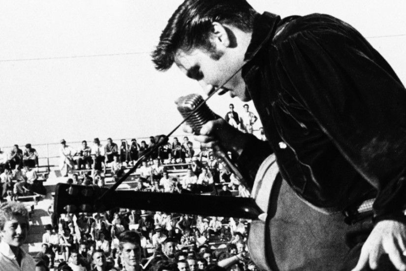 3840x1200 Wallpaper elvis presley, concert, funs, guitar, microphone