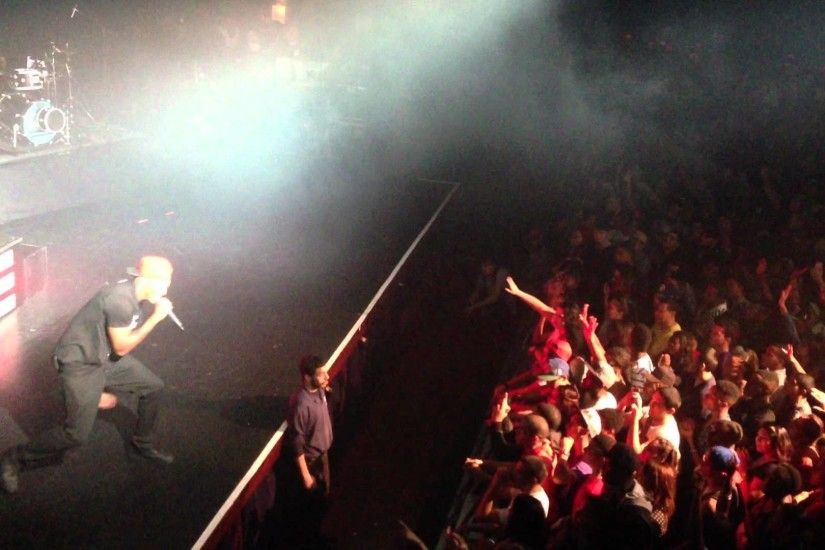 Lecrae performing "Tell the World" at the Best Buy theater in NYC during  the Unashamed Tour 2012