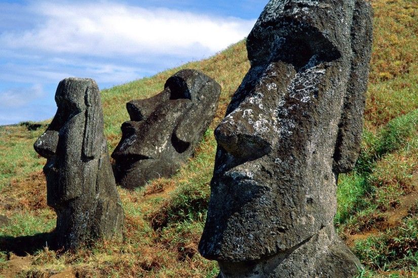Moai Statues, Rano Raraku, Easter Island, Chile wallpaper
