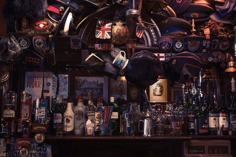 18 photos of weird and wonderful London pubs