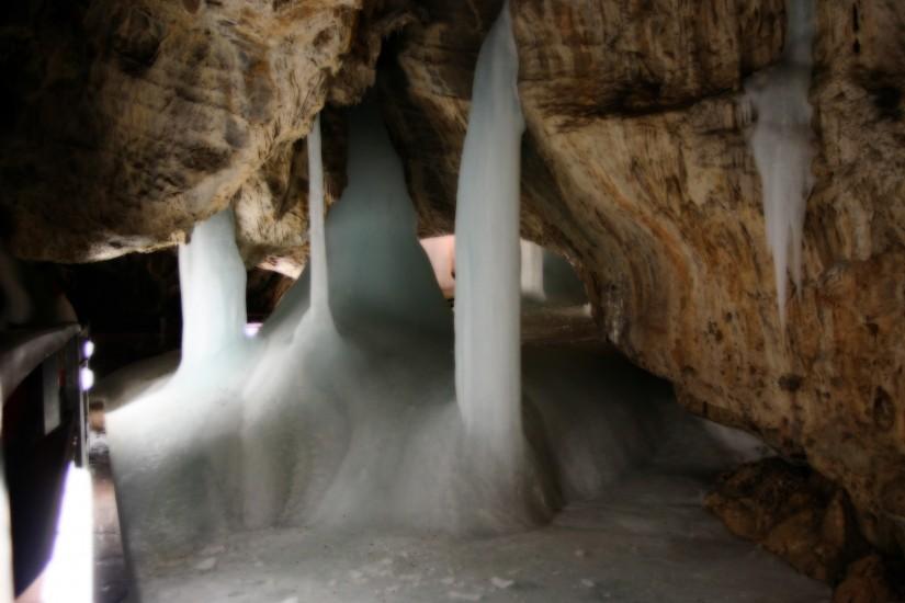 Frozen Cave HD Wallpapers