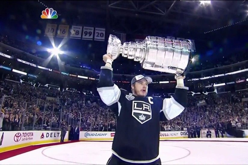 Los Angeles Kings 2014 Stanley Cup Champions (Conn Smythe + Stanley Cup  Presentation) - YouTube