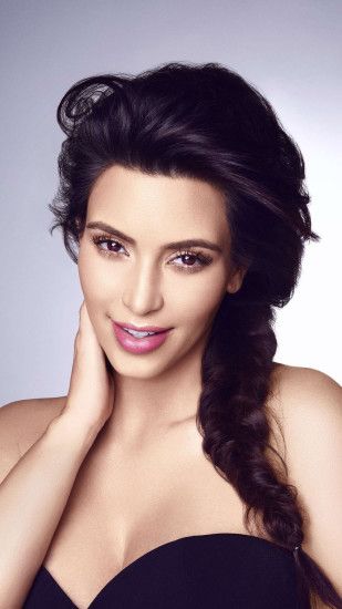 Kim Kardashian Beauty htc one wallpaper