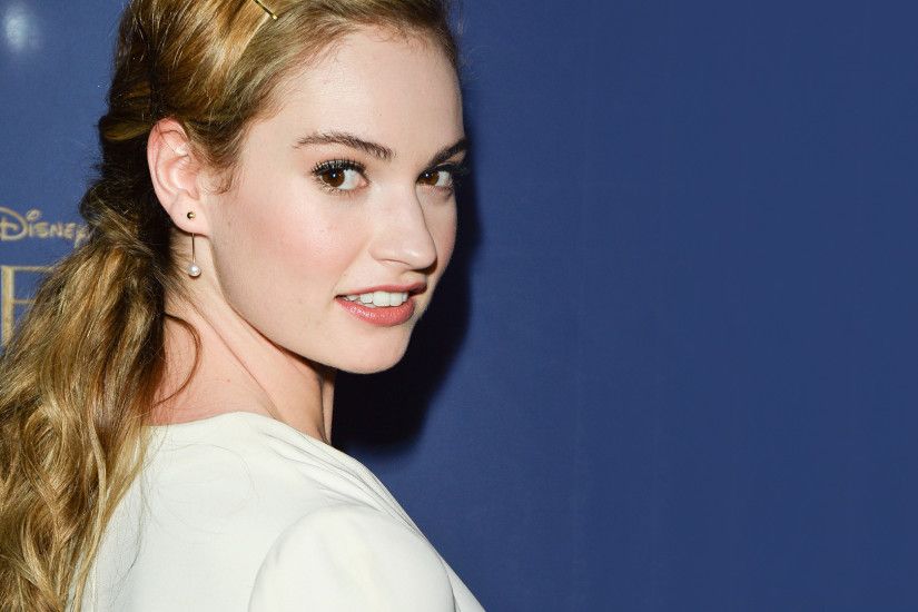 Lily James at the Cinderella premiere wallpaper
