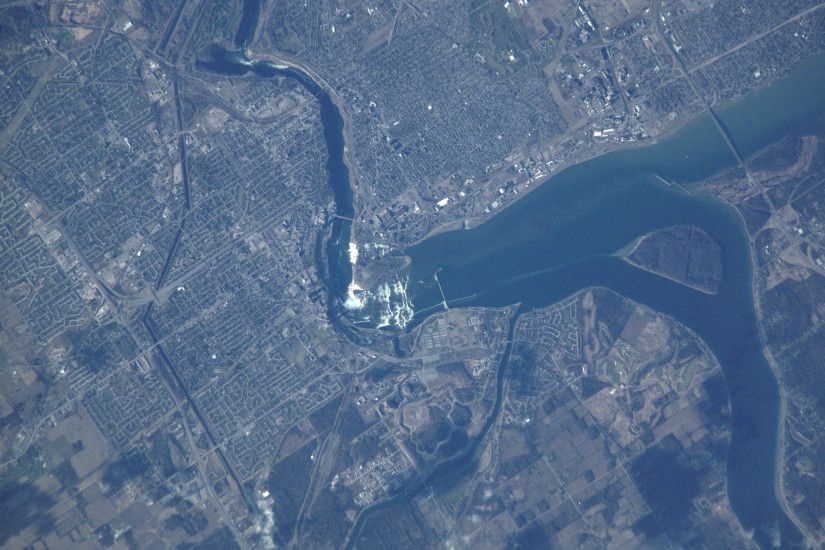 File:Niagara Falls from space.jpg