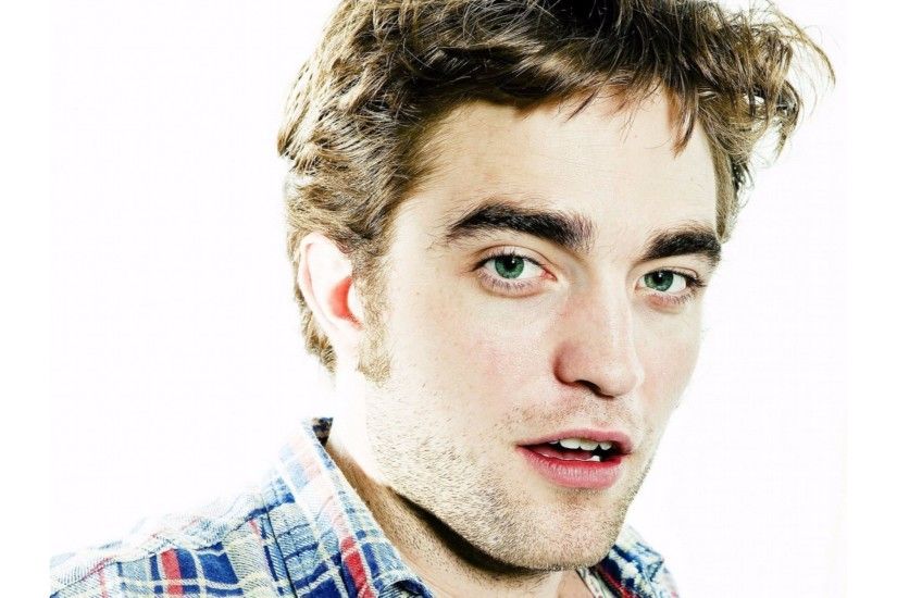 Free 2016 4K Robert Pattinson Wallpaper