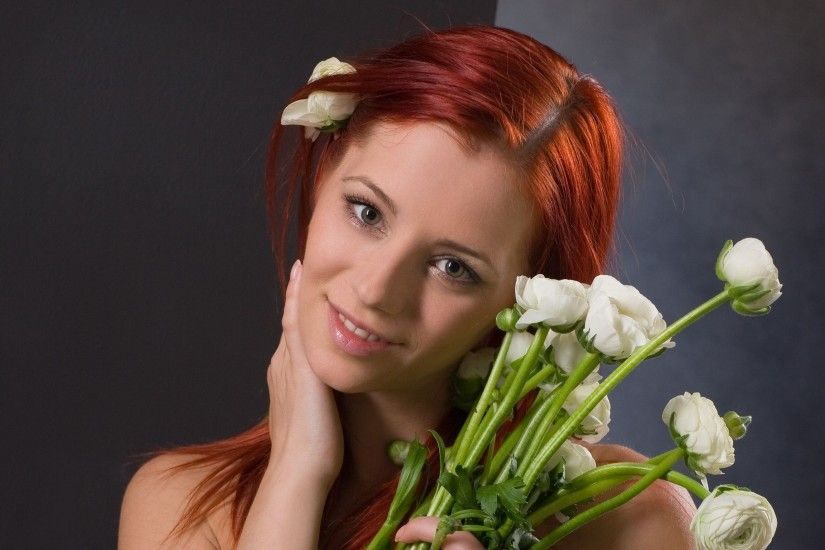 Women - Ariel Piper Fawn Face Flower Redhead Woman Wallpaper
