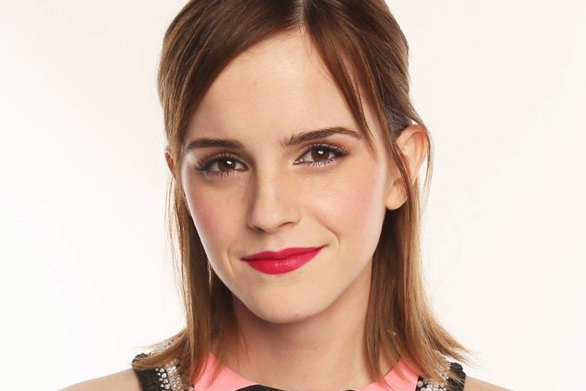2018 Emma Watson Red Lips