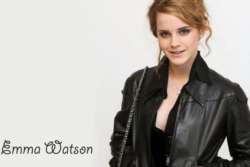 2017 4K Emma Watson Wallpaper
