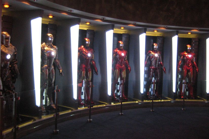 Disneyland-Iron-Man-Hall-of-Armor (7)