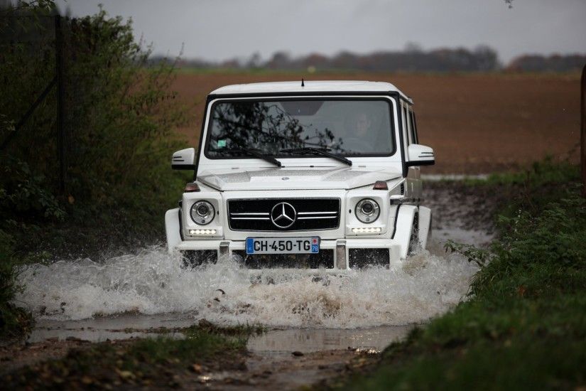mercedes g63 amg white water off-road spray mercedes white water spray roads