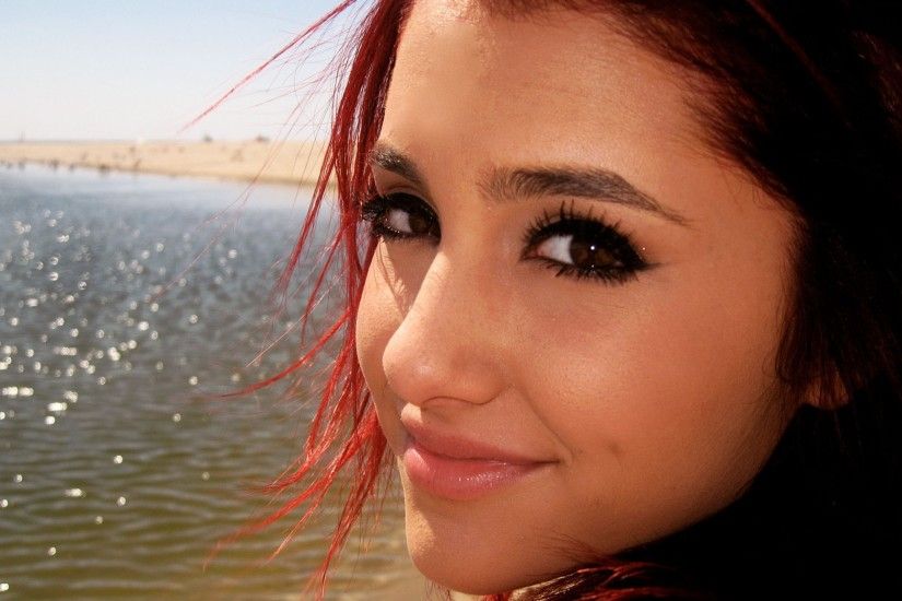 You are viewing wallpaper titled "Cute Ariana Grande ...