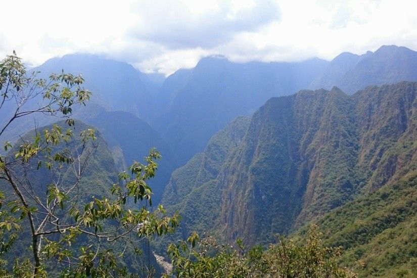 Machu Picchu Mountain Climb - Hike to Ruins