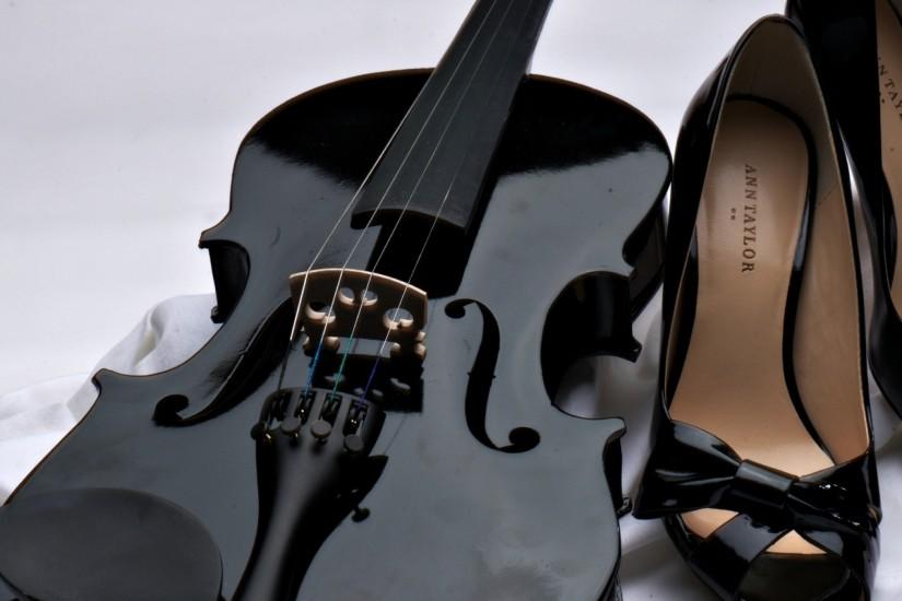Preview wallpaper violin, shoes, mood, music 2048x2048