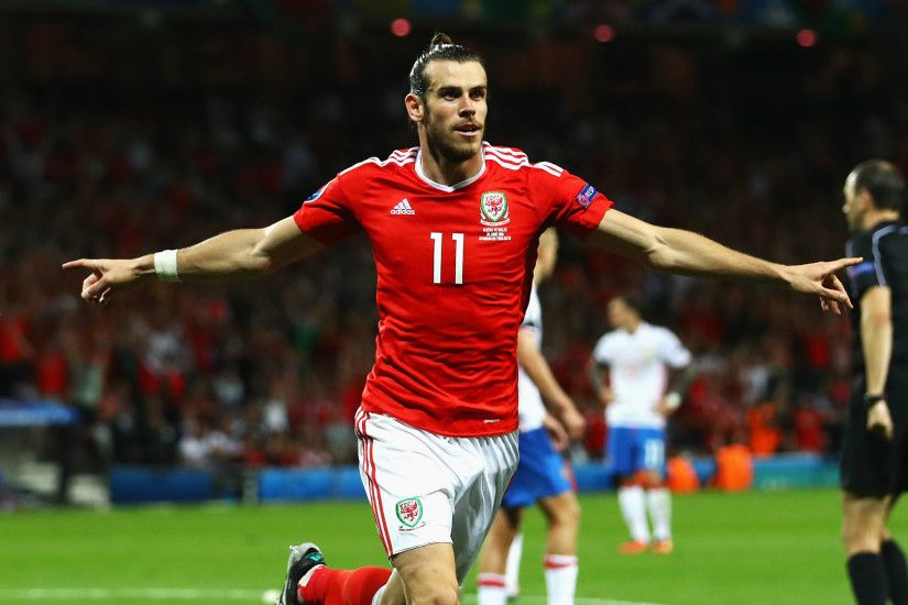 Bale d'Or! Wales wonder can rival Ronaldo as Madrid's main Golden Ball  contender