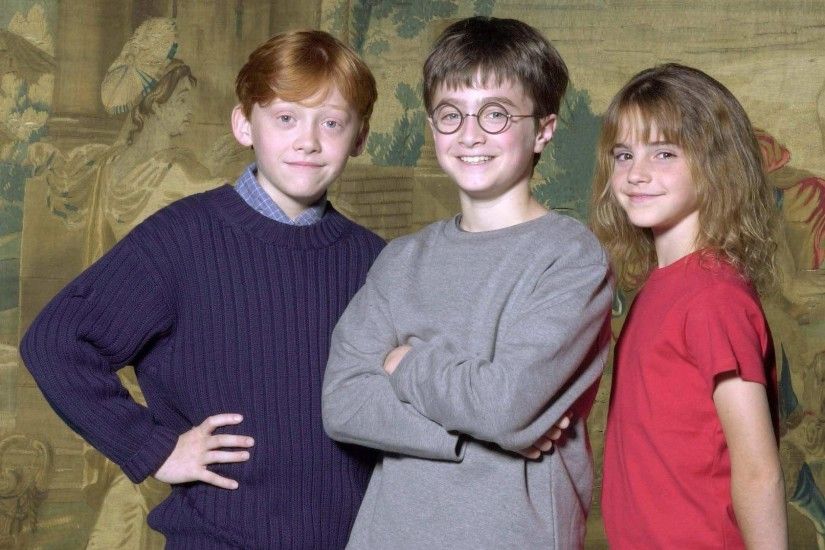 Download Daniel Radcliffe, Rupert Grint and Emma Watson wallpaper  (1920x1273)