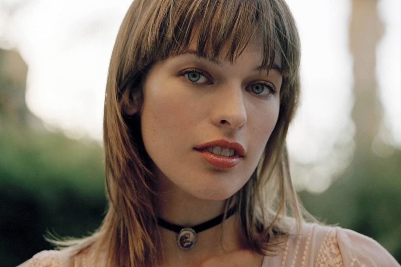 Nyy'zai Milla Jovovich Actress (The Fifth Element, Resident Evil)