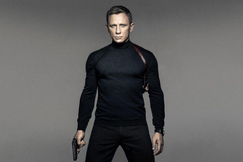 Daniel Craig | George Spigot's Blog Daniel Craig is packing heat as James  Bond in the new Spectre .