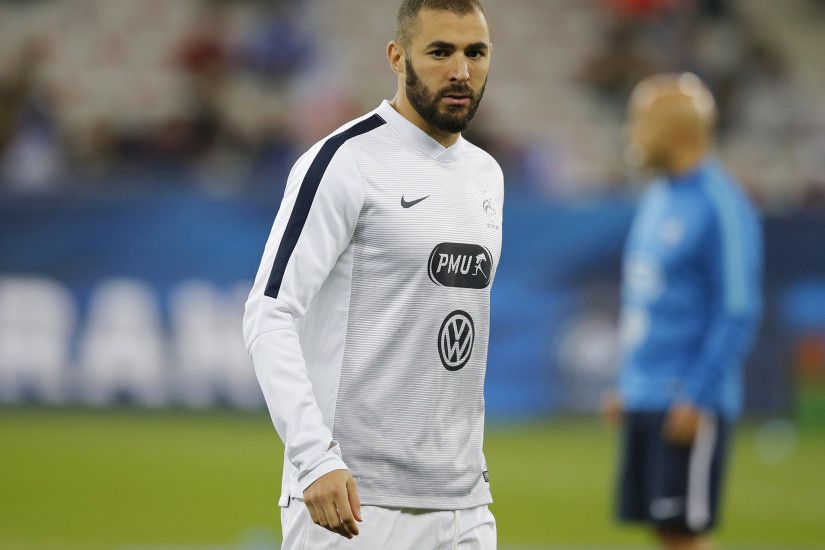 Karim Benzema and Mathieu Valbuena omitted from France squad amid blackmail  scandal | The Independent