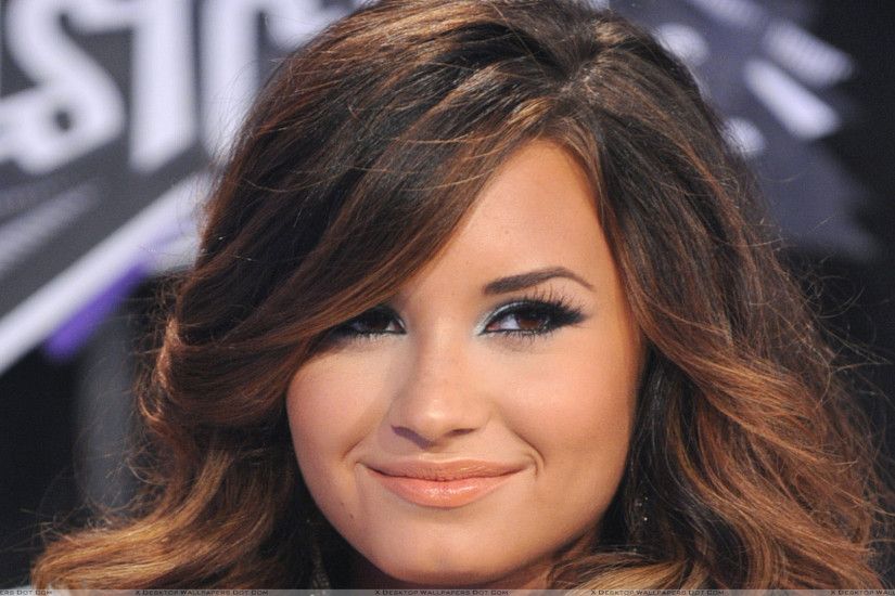 You are viewing wallpaper titled "Demi Lovato Smiling Face And ...