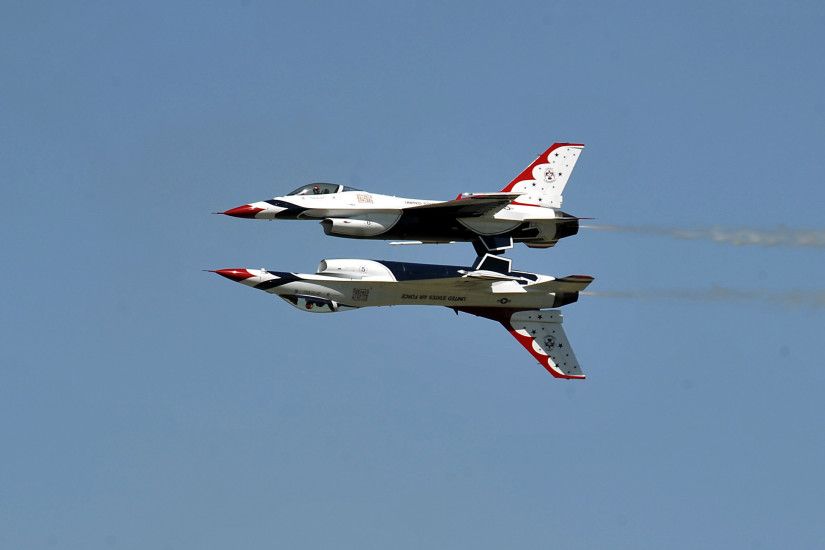 Military - Air Show U.S.A.F. Thunderbirds Wallpaper