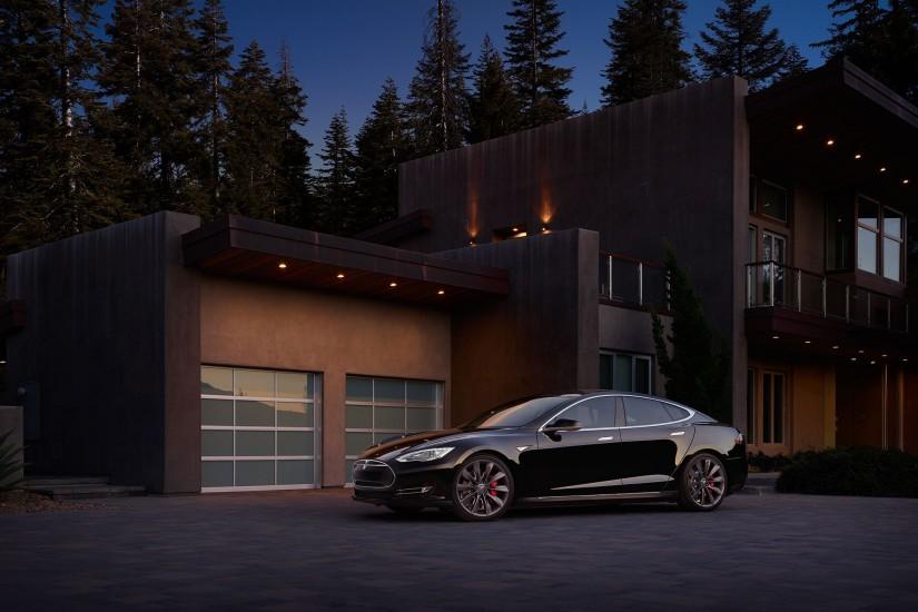Tesla Model S (wallpaper 2,560 x 1,440)