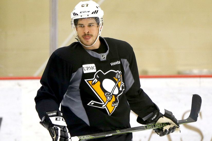 NHL: Sidney Crosby practices but it's unclear when he might return for  Penguins - LA Times