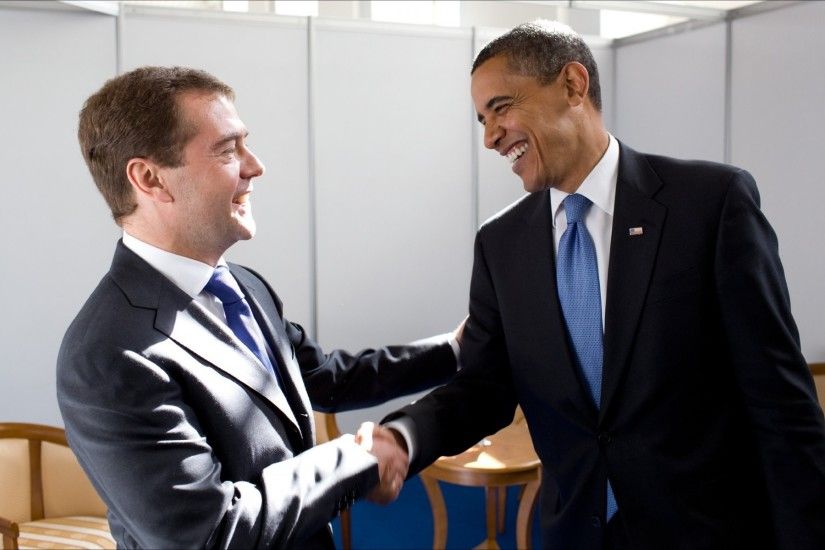 friends friends handshake smile presidents medvedev barack obama meeting  moscow 2009 friends