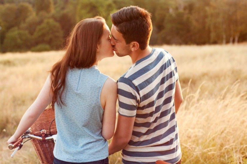 Cute Couple Love Kissing HD Images | HD Wallpapers