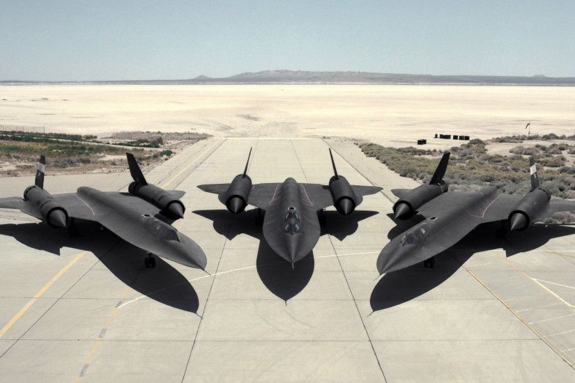 Military - Lockheed SR-71 Blackbird Wallpaper