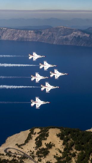 Military United States Air Force Thunderbirds Jet Fighters Air Show  Aircraft. Wallpaper 661341
