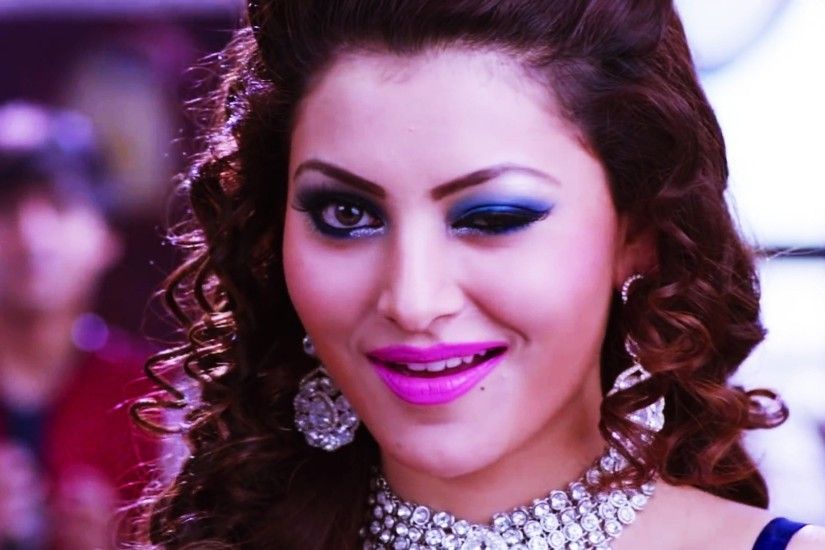 Urvashi Rautela Photos, Images, Pictures, HD Wallpapers