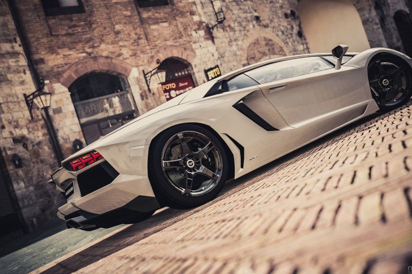 White Lamborghini wallpapers HD for desktop