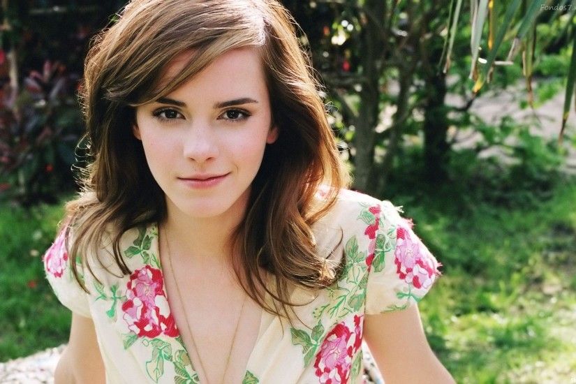Emma Watson HD Wallpaper.