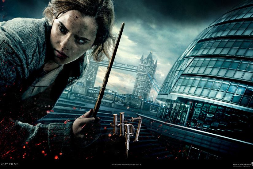 Hermione Granger from Harry Potter and the Deathly Hallows movie wallpaper