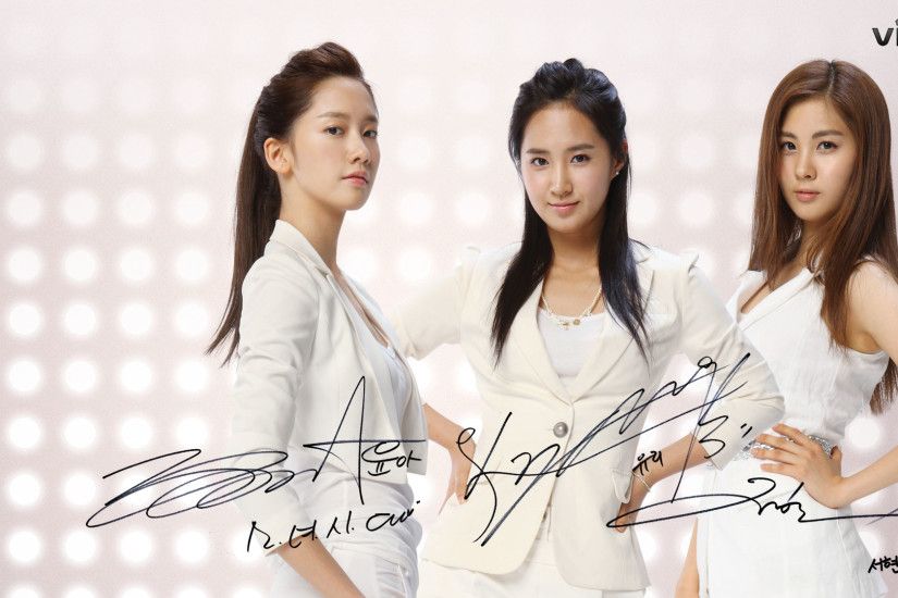 Korean pop group Girls Generation Viliv wallpaper