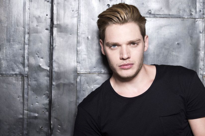 Dominic Sherwood Pictures